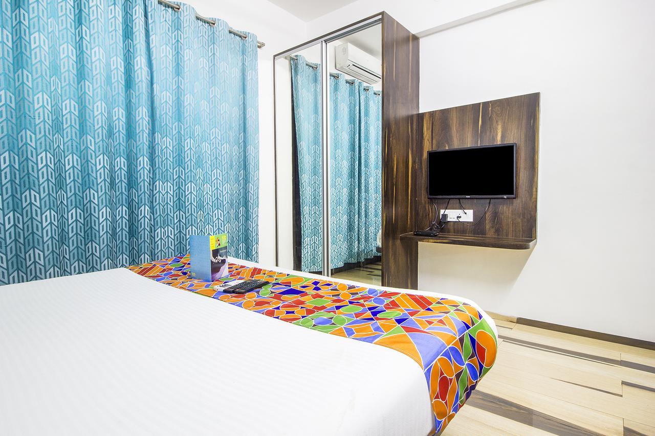 Fabhotel Pruthamesh Pride Nashik Exteriör bild